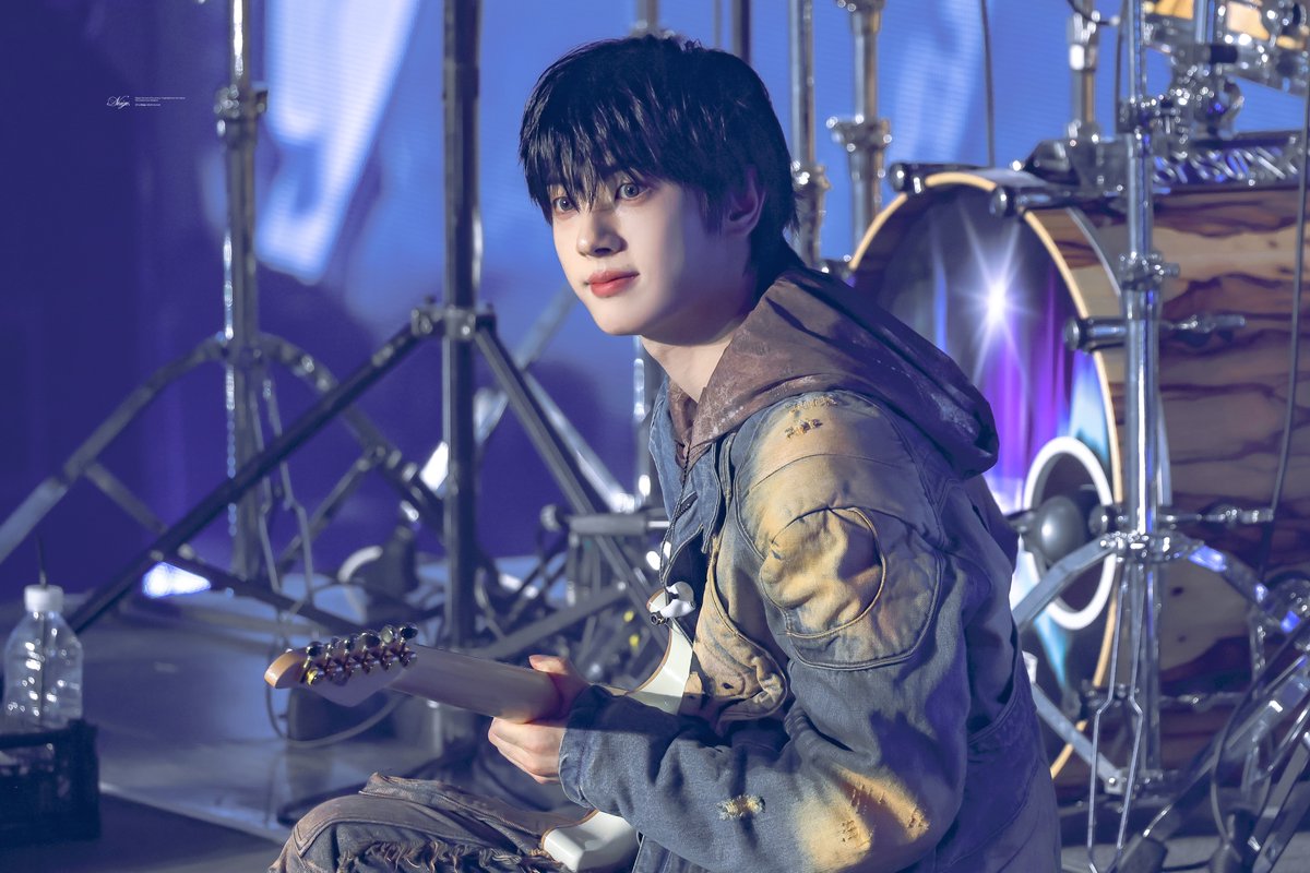 hyuneigeu's tweet photo. 260208 🪽🪽

#KANGHYUN #강현 #원위 #ONEWE https://t.co/9AKsiOZ6Cc