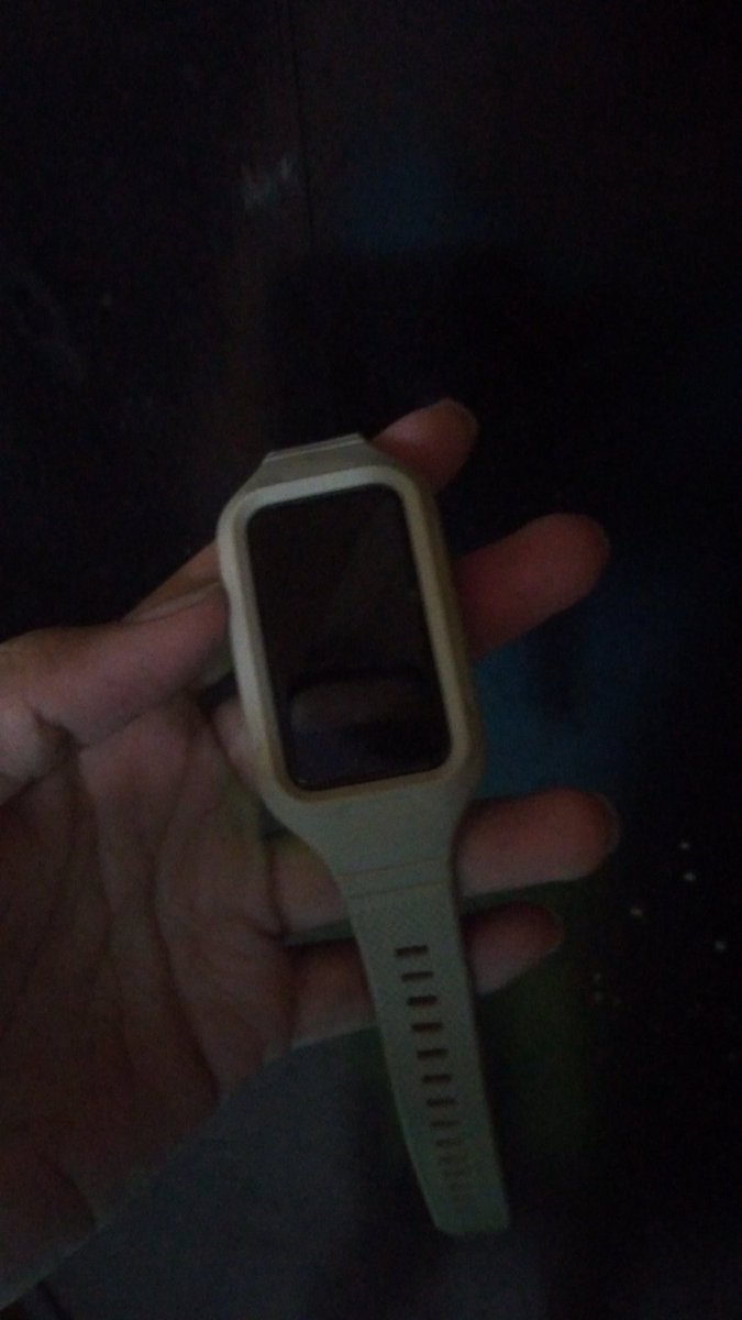 lilclodyskies's tweet photo. Hallo guyss aku wts Huawei Band 6, masih good condi dan batrenya juga tahan lama bgt. untuk yang pemula mau mulai jogging cantik bisa banget. Aku jual 150rb, dijual karna aku udah punya yang band 9 jadi yang band 6 ini gapernah di pake lagi. https://t.co/TZhEJYYrtP