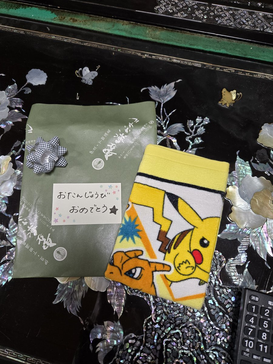 お誕生日とフロントでお話したら、お部屋にプレゼントが💦
本当に素敵なホテル(ﾉД`､)✨ありがとうございますm(_ _)m✨
#下田聚楽ホテル