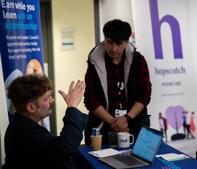 CamdenCouncil's tweet image. As #NationalApprenticeshipWeek continues, we’re marking the end of Camden 100 in 100 – Pave the Way.
We’ve secured 100+ pledges in 100 days from employers to create opportunities for residents, including apprenticeships.
Thank you to employers widening opportunities in Camden.