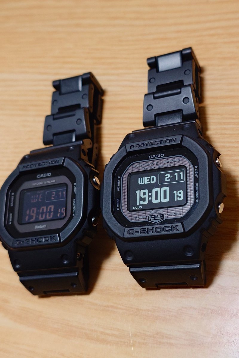 さて1カ月ガッツリ使い倒した
GW-BX5600ですが、こんなに見やすい反転は無かったね👁️
普段仕事メインのGW-B5600BCをアップグレードしてみるかと軽い気持ちだったけど、こんなにも見やすいとは👍
新旧比較すれば一目瞭然よねw
これは古い反転に戻りづらいなぁw
#CASIO　#Gショック　#GSHOCK