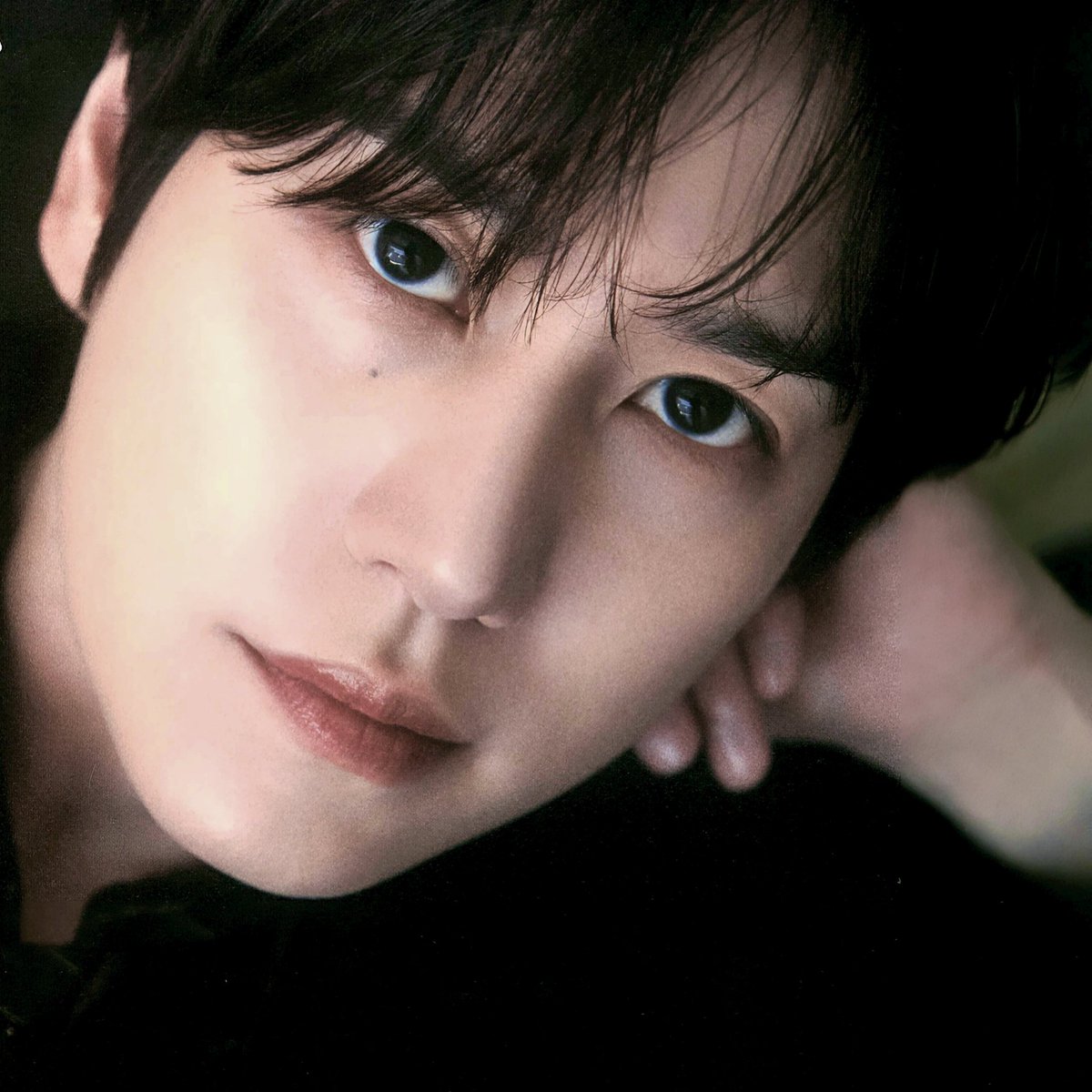 Bet you stopped scrolling

#KYUHYUN #규현