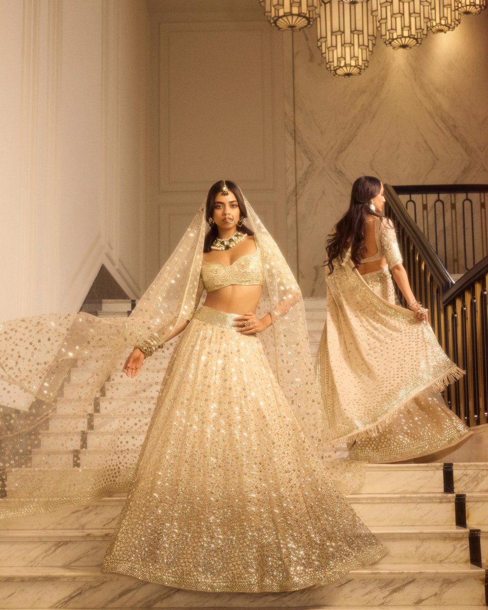 MMalhotraworld's tweet photo. Like scattered starlight illustrated into form, an infinity of our signature golden sequins awaken across the surface of our #INAYA summer bridal ensembles. @ManishMalhotra https://t.co/bOeDGyv1di