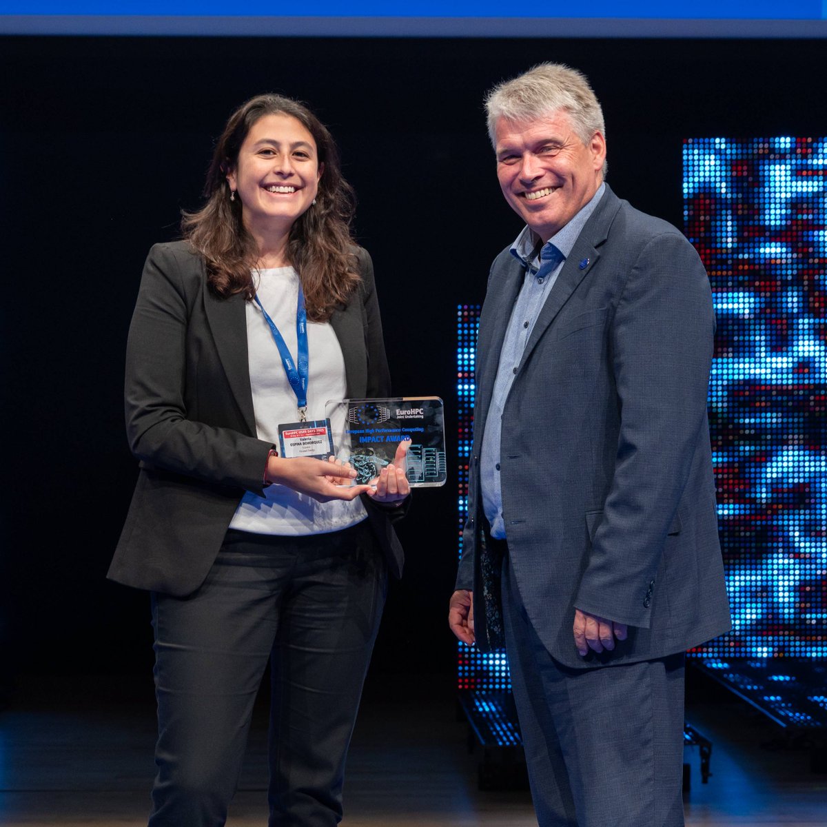 EuroHPC_JU's tweet image. From physics to supercomputers: @EuroHPC_JU ’s Best User 2025 Valeria Ospina Bohórquez, shares how #HPC became her way of thinking about science, collaboration, and careers. A great reflection on #scale, #teamwork, and #inclusion in HPC 👉link.europa.eu/rrJ9KH #WomeninStem