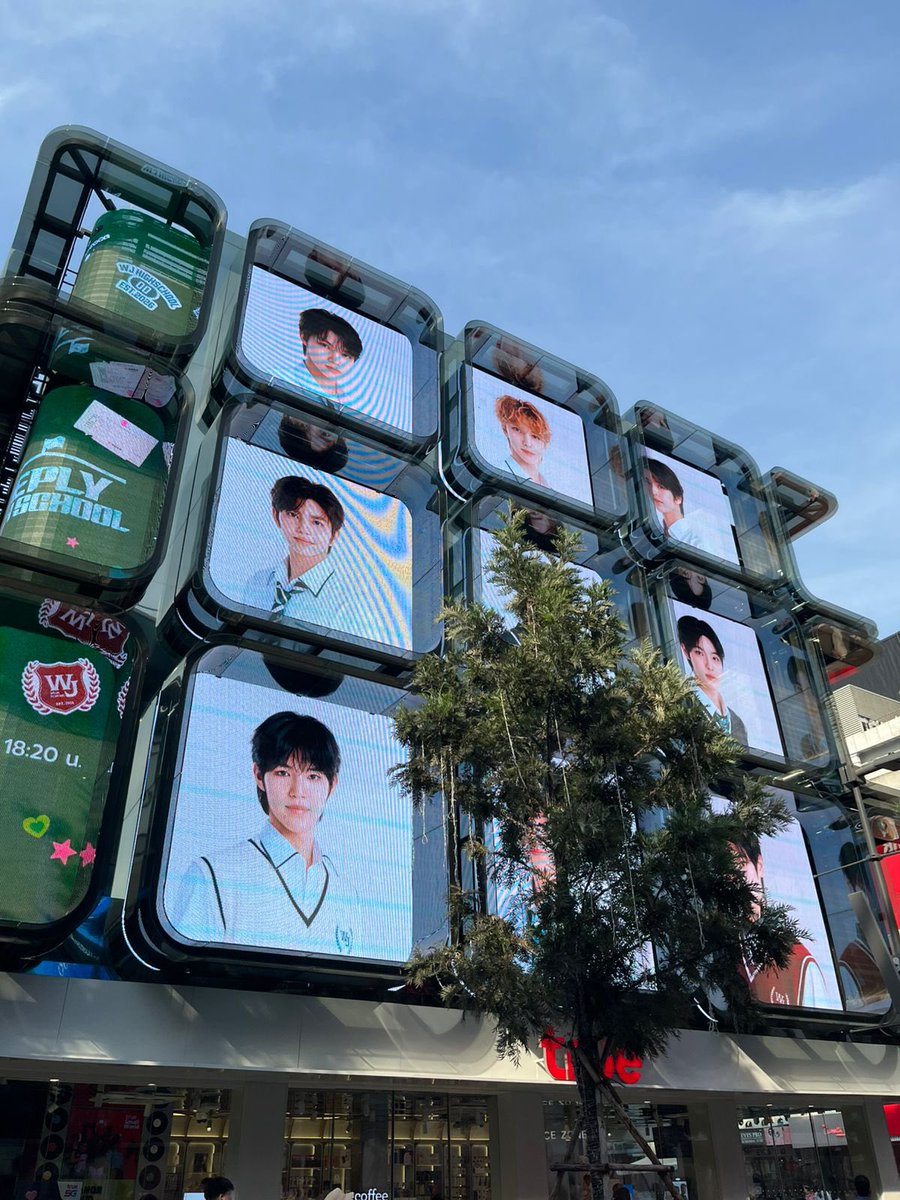 my friend who’s currently in siam sent me photos of the #TrueVisionsNOWXReplyHighSchool ads, this is so cool omg 🥹🫶🏻 

#SMTR25
