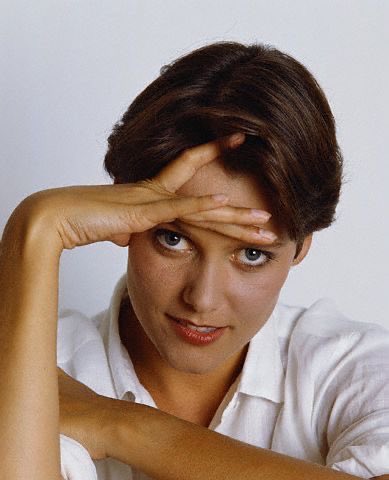 Kitten2402's tweet image. Happy birthday Carey 🍸💐🎁 #CareyLowell