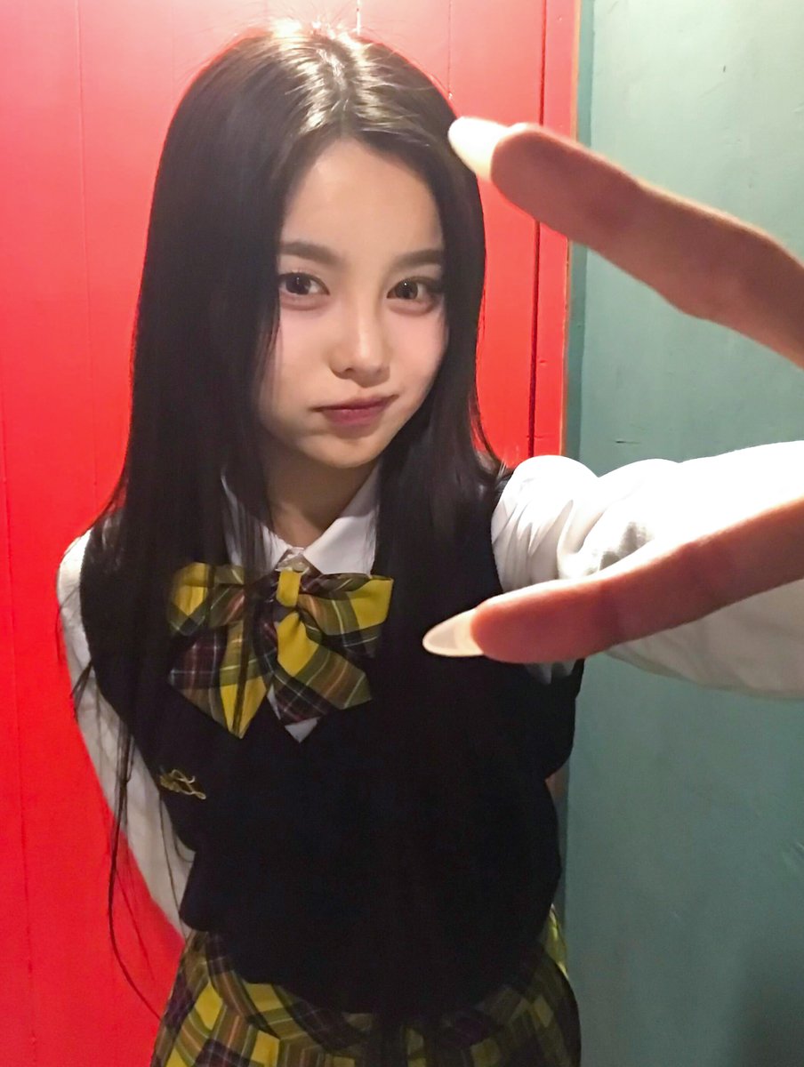 hiipe_princess's tweet photo. 𝘎𝘳𝘢𝘥𝘶𝘢𝘵𝘪𝘰𝘯 𝘥𝘢𝘺 🎓

#HIIPE_Princess #하입프린세스 #ハイププリンセス #HIIPE_P #YUJU https://t.co/bUmyYmFzKA