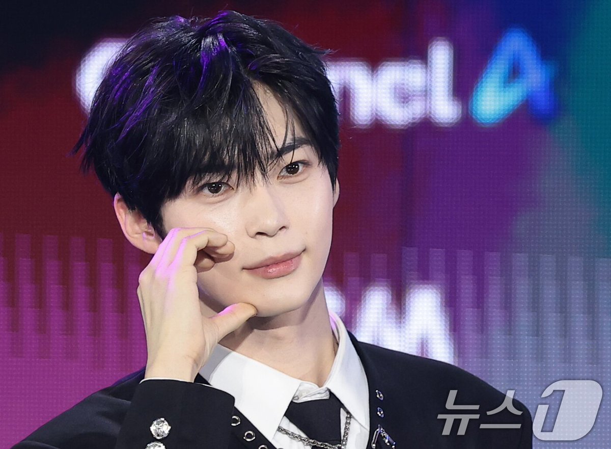 🌟260211 제로베이스원 성한빈 
📸 Photographed by 뉴스1
#성한빈 #SUNGHANBIN
#제로베이스원 #ZEROBASEONE #ZB1
#D_Awards #DAwards #DAwardswithUPICK