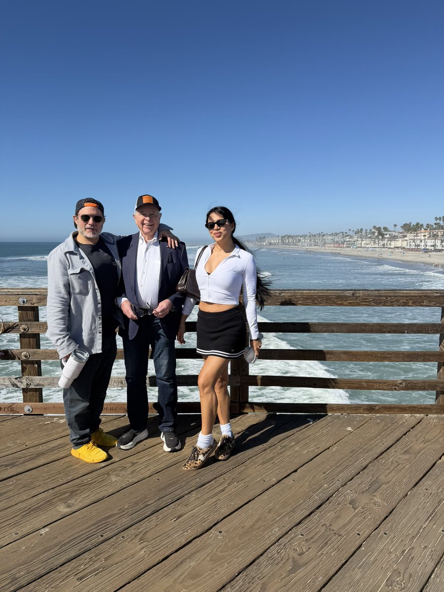XRWorkers's tweet photo. Super Bowl weekend with dad, best toxicologist in the world, legend and such a great father. Dr. James Dahlgren. My hero. https://t.co/eoidWzS4VJ