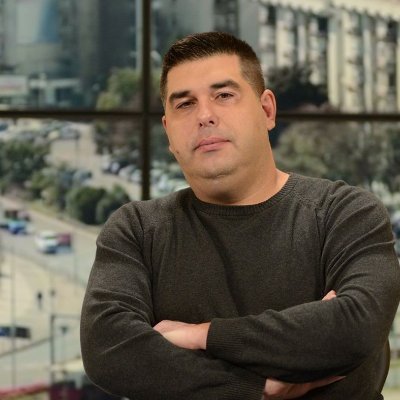 Абе трусно подрачје ти е ова, за некоја година не свлечишта на Водно, ќе падне цела планина ќе ни ебе матер слушај ме што ти зборам