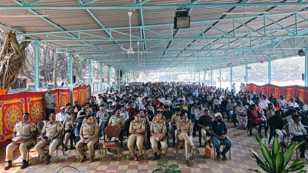 पुणे शहर वाहतूक पोलीस tweet media