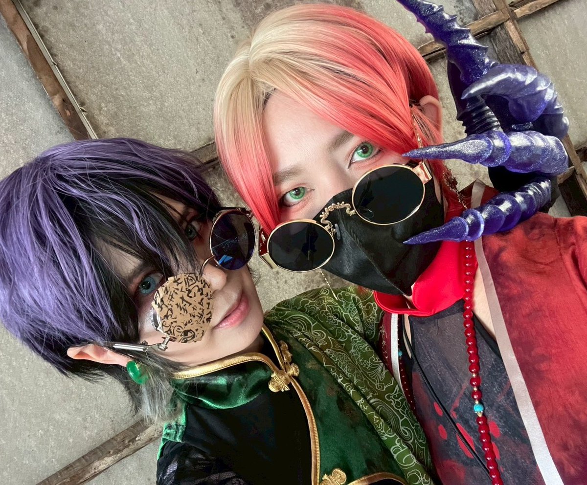 #甘き感染ドラックパーティー2 
情報屋🌹玫瑰（めいぐい）&amp;専属悪魔😈亜蘭（あらん）の二人でお邪魔してきましたー！本当に楽しい時間はあっちゅーまですねぇ！交流して下さった方、お写真撮ったりご一緒して下さった方、主催様スタッフ様関わった全ての方々、ありがとうございました！✨️