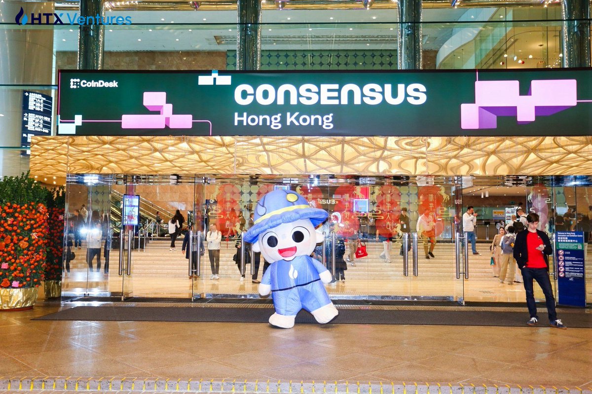 HTX_Global's tweet photo. 🇭🇰 HTX x @consensus_hk — Day 1!

Consensus HK was buzzing with electric energy across every booth and stage. It was great meeting the community in person and connecting with builders, partners, and industry friends.

 Looking forward to Day 2 tomorrow, let’s go! 🚀 https://t.co/IgEnIwexoR