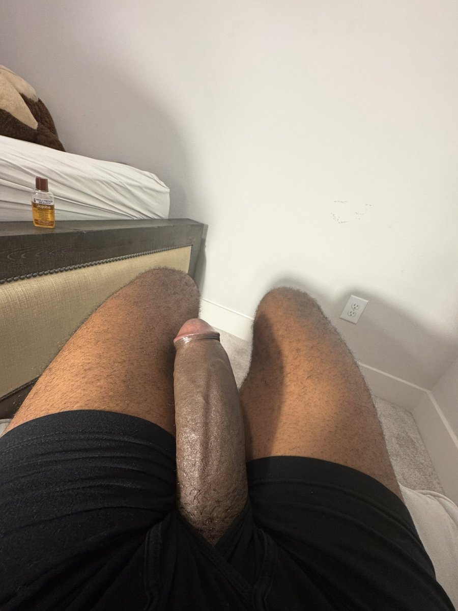 SuperiorBBC137's tweet photo. @silly_lost @caramellmocha69 You need some dark chocolate https://t.co/sSRty8nQDg