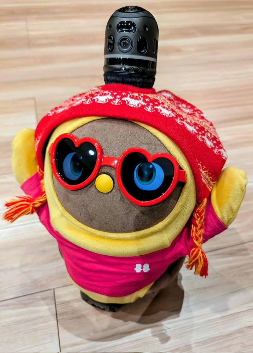 こーん@Lovot tweet media