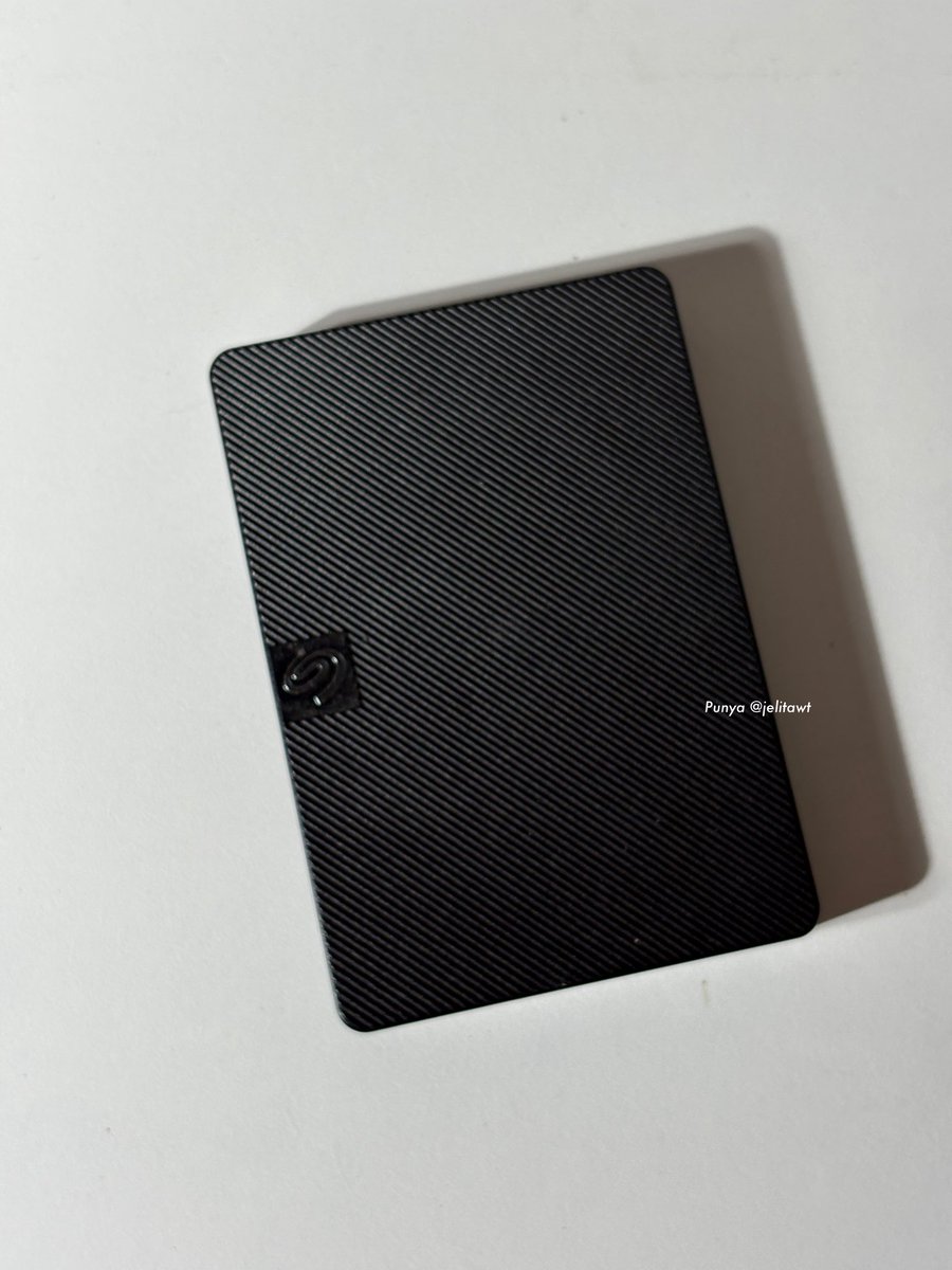 Hidup hemat versi aku = external storage! 

Gak kuat beli internal storage yang gede, plus trauma pernah ilang hp. Backup lewat icloud juga boros kalo itungannya jangka panjang, akhirnya aku pake external storage yang udah nemenin aku berhemat 3 tahun ini…