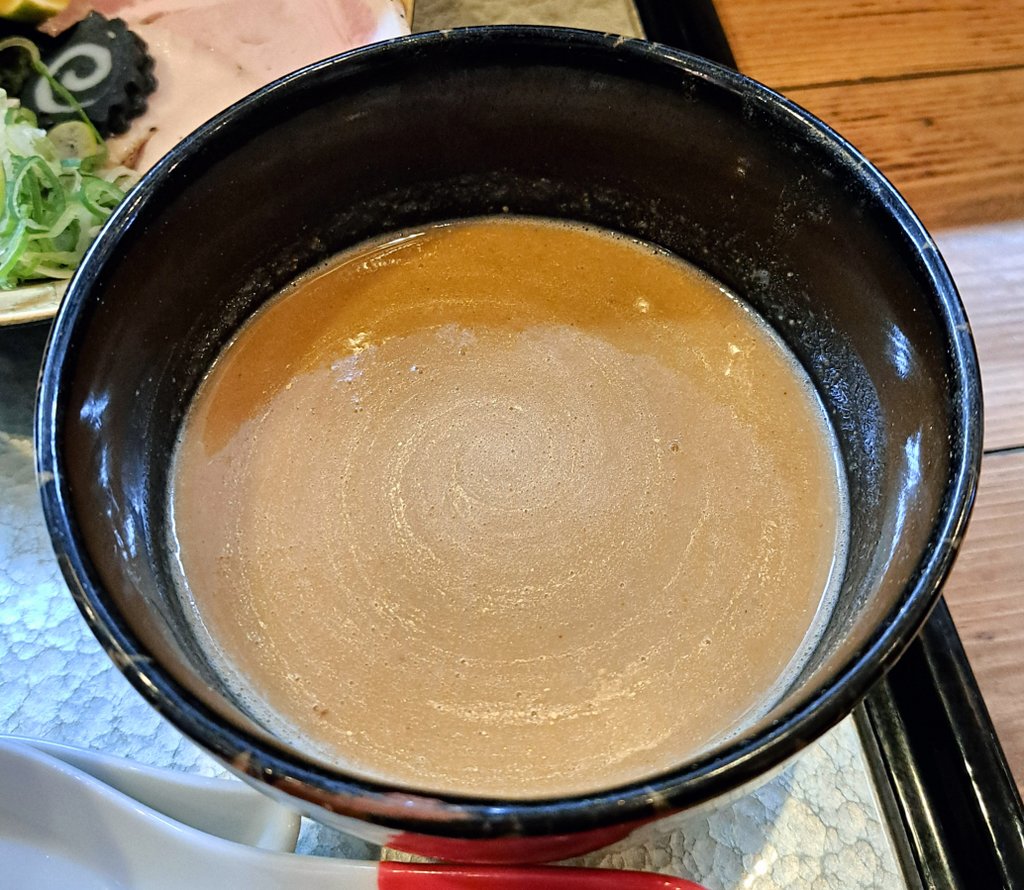 setsumen's tweet image. 静岡市葵区七間町
中華そば 弦月さん
限定
濃厚雲丹つけ麺
#つけ麺 #つけめん #ラーメン #静岡 #葵区 #七間町 #中華そば弦月 #静岡ラーメン #ramen