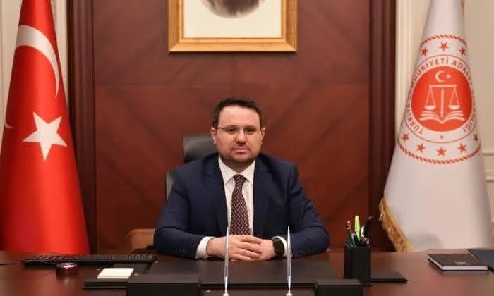 Mir2534's tweet photo. Kıymetli büyüğümüz, Sayın Adalet Bakanımız Akın Gürlek’i bu şerefli göreve atanması dolayısıyla gönülden tebrik ediyorum. 
Hukuka olan bağlılığı, dirayeti ve devlet tecrübesiyle milletimize hayırlı hizmetler yapacağına inancımız tamdır. Ülkemiz ve aziz milletimiz için hayırlı olsun, başarıları daim olsun.
#akıngürlek