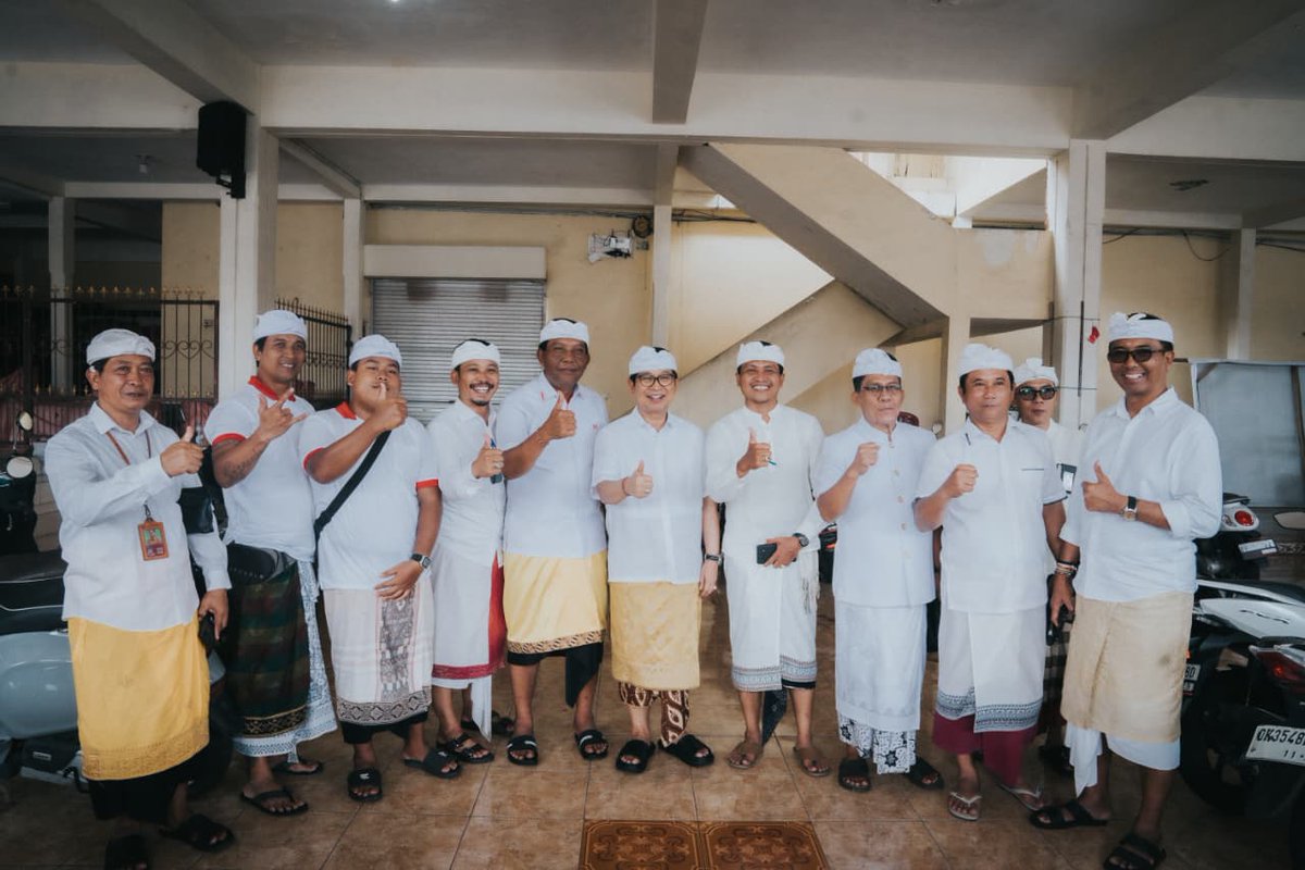 Karya Mamungkah, Ngenteg Linggih di Pura Pererepan Dalem Pemutih dan Dalem Kapal Bualu. <a href="/prokompimbadung/">prokompimbadung</a> 
#pemkabbadung #prokompimbadung #badung #badungunggulmajusejahtera #saptakriyaadicipta

prokompim.badungkab.go.id/berita/karya-m…