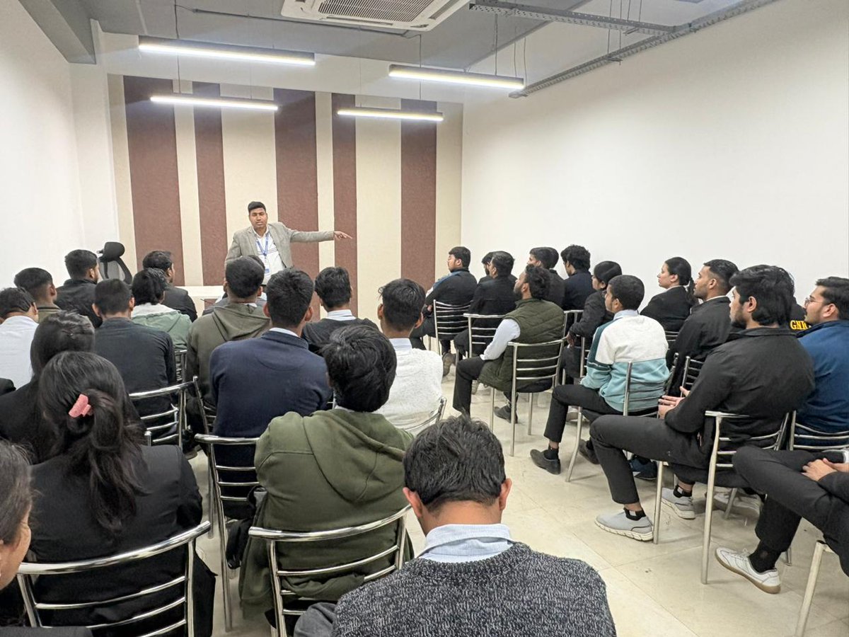 GNIOTCollege's tweet photo. BTech 3rd year students of GNIOT explored real world software development at CodeSquadz, gaining hands on exposure to industry workflows, emerging technologies, and corporate practices.
#IndustrialVisit #CodeSquadz #DDCS #IIIC #IndustryExposure #GNIOT #StudentDevelopment https://t.co/soWm90cd5U