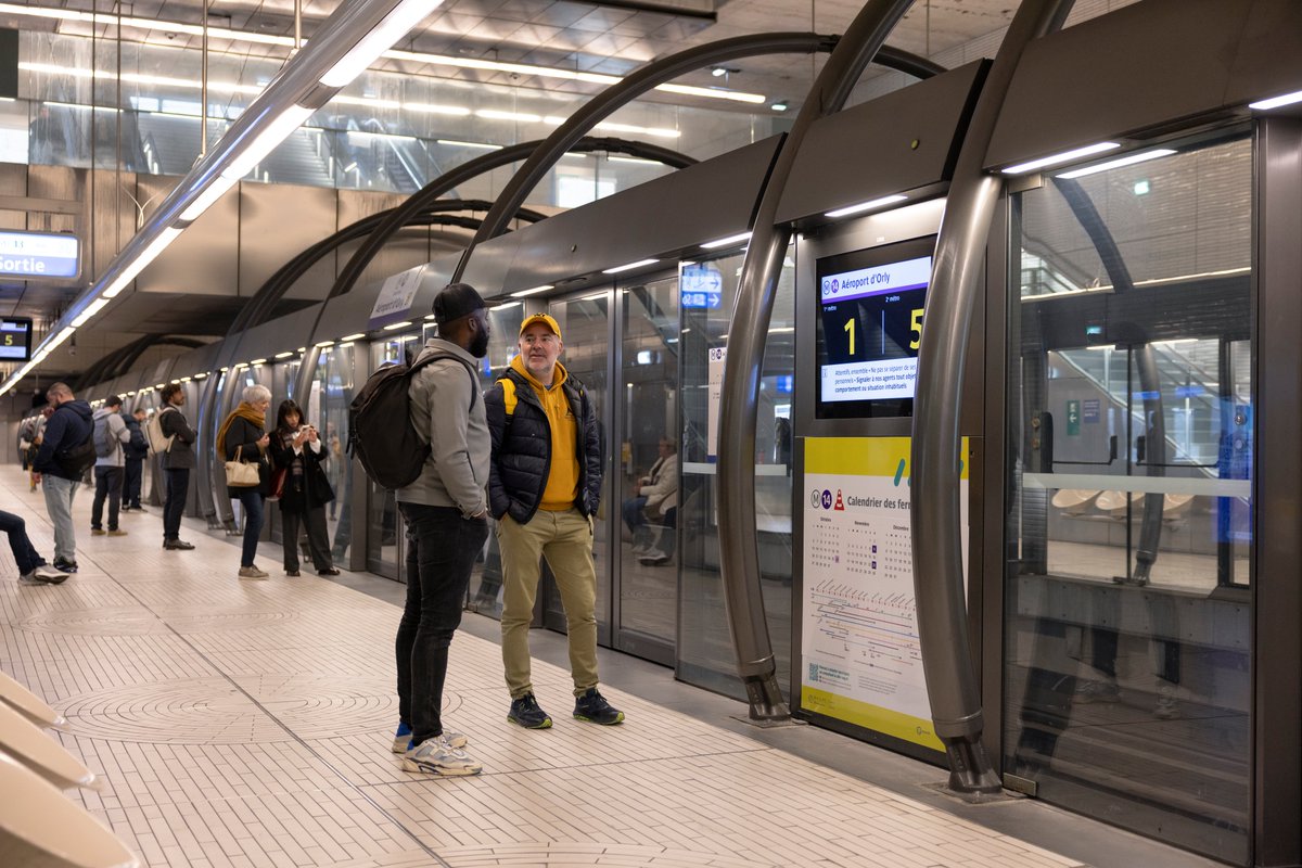 IDFmobilites's tweet image. 🎯#BonPlan : avec le #Navigo Annuel (et 50 % pris en charge par l’employeur), vos trajets reviennent à &amp;lt; 1,40€/jour en moyenne, illimité en #IledeFrance. 💸🚉
👉 Et selon votre situation, des aides existent (#familles nombreuses, #seniors, #handicap, bénéficiaires d’aide