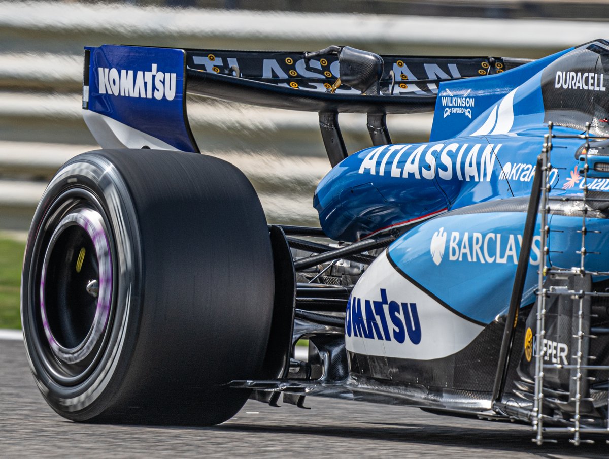 I love it when you can see the upwashing in action. Williams looking pretty good despite their delayed start.