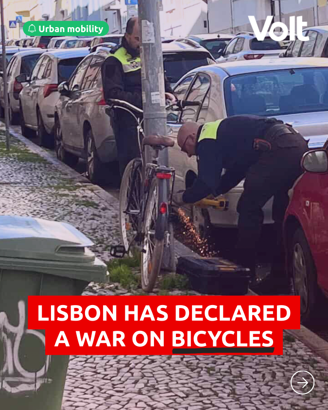 VoltEuropa's tweet photo. Every European deserves to live in a city that is green, active, and accessible. 

At Volt, we defend EU-level coordination of transport infrastructure – join today to make that happen  https://t.co/WooMUwMhkp 💜 

With @VoltPortugal 🇵🇹🇪🇺 https://t.co/eZdCRykWbJ