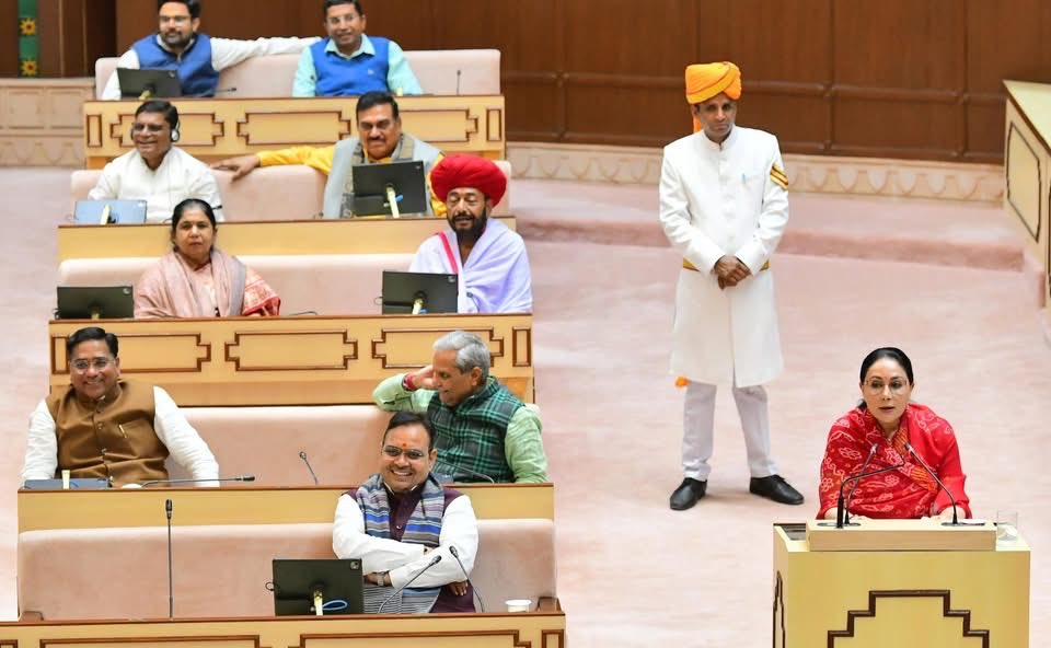 विकासोन्मुखी, सर्वस्पर्शी, सर्वसमावेशी एवं विकसित राजस्थान @ 2047 के रोडमैप के रूप में स्थापित अतिप्रशंसनीय बजट!

आज यशस्वी मुख्यमंत्री आदरणीय <a href="/BhajanlalBjp/">Bhajanlal Sharma</a> जी के कुशल व दूरदर्शी नेतृत्व और मार्गदर्शन से पल्लवित एवं नारीशक्ति की प्रतीक उप-मुख्यमंत्री आदरणीया <a href="/KumariDiya/">Diya Kumari</a> जी द्वारा
