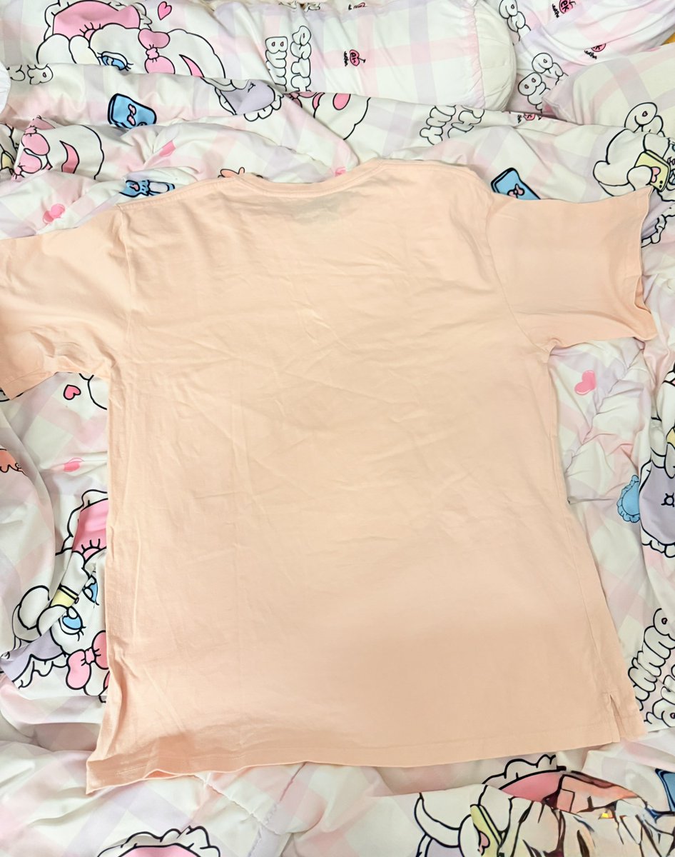 Ppwd2's tweet photo. ส่งต่อเสื้อ Home to my heart  อก 44“ 
สีชมพู สกรีนชัด งานลิมิเต็ดหายากมาก
งานเก็บสะสม ใหม่มากกก

2,050฿ รวมส่ง 🚚
#hometomyheart #hometomytee
#hometomynips #moleculogy https://t.co/DwRiUFO7We