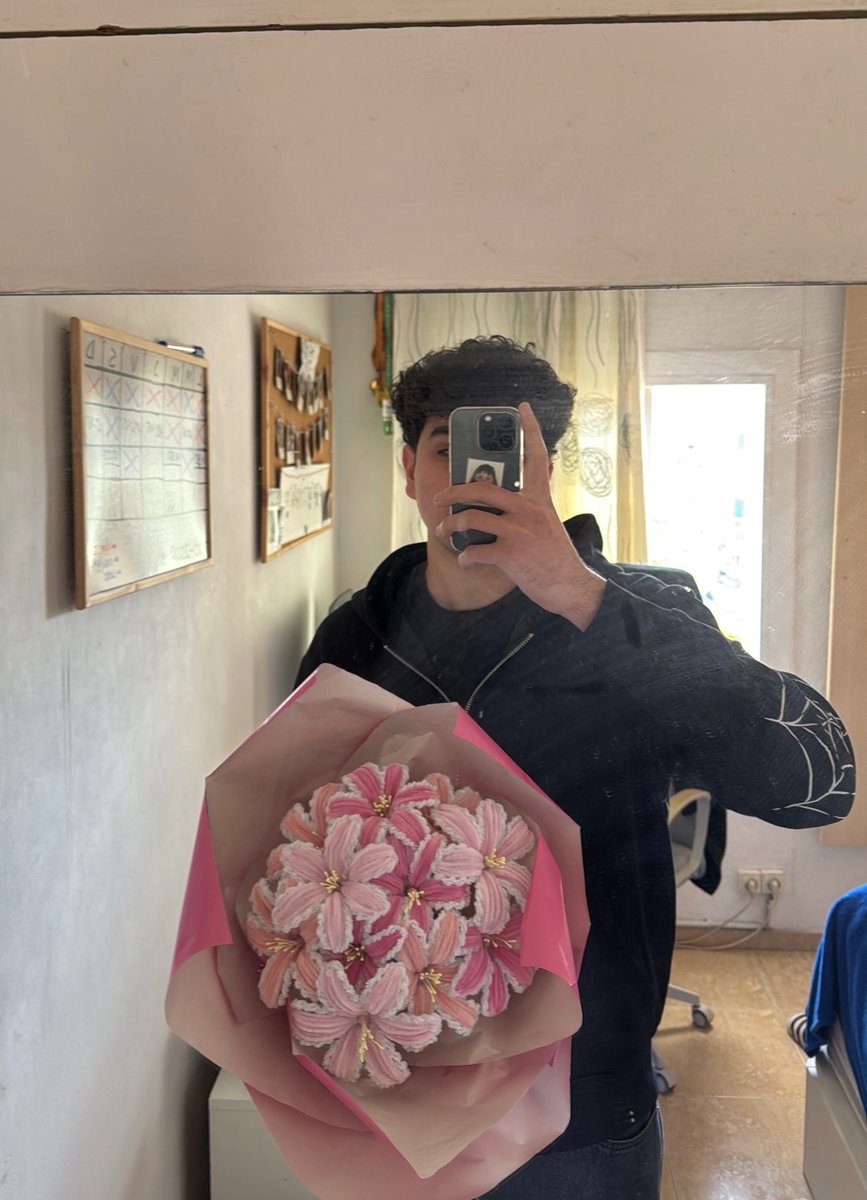 isahak🕷️ tweet media