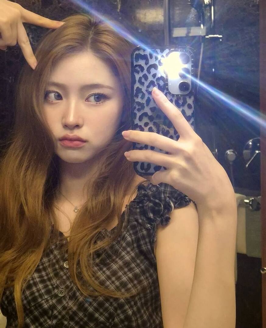 selfolssi ♤ tweet media