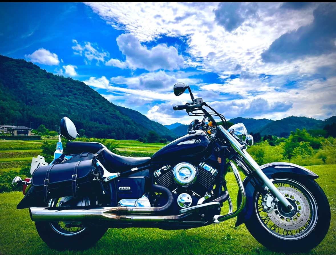 es_f3w's tweet photo. 🏍

ドラスタちゃん更新🫥

車種→ドラッグスタークラシック400 
3代目副隊長と共に。

🏍️ツグ様に乗りはや3年半。
いろんな思い出ありがとう
大型免許も取れたので増車てもすっかな💭
憧れの隼に目が離せない👀

#バイク乗りとして軽く自己紹介 https://t.co/FP55v9q0N8