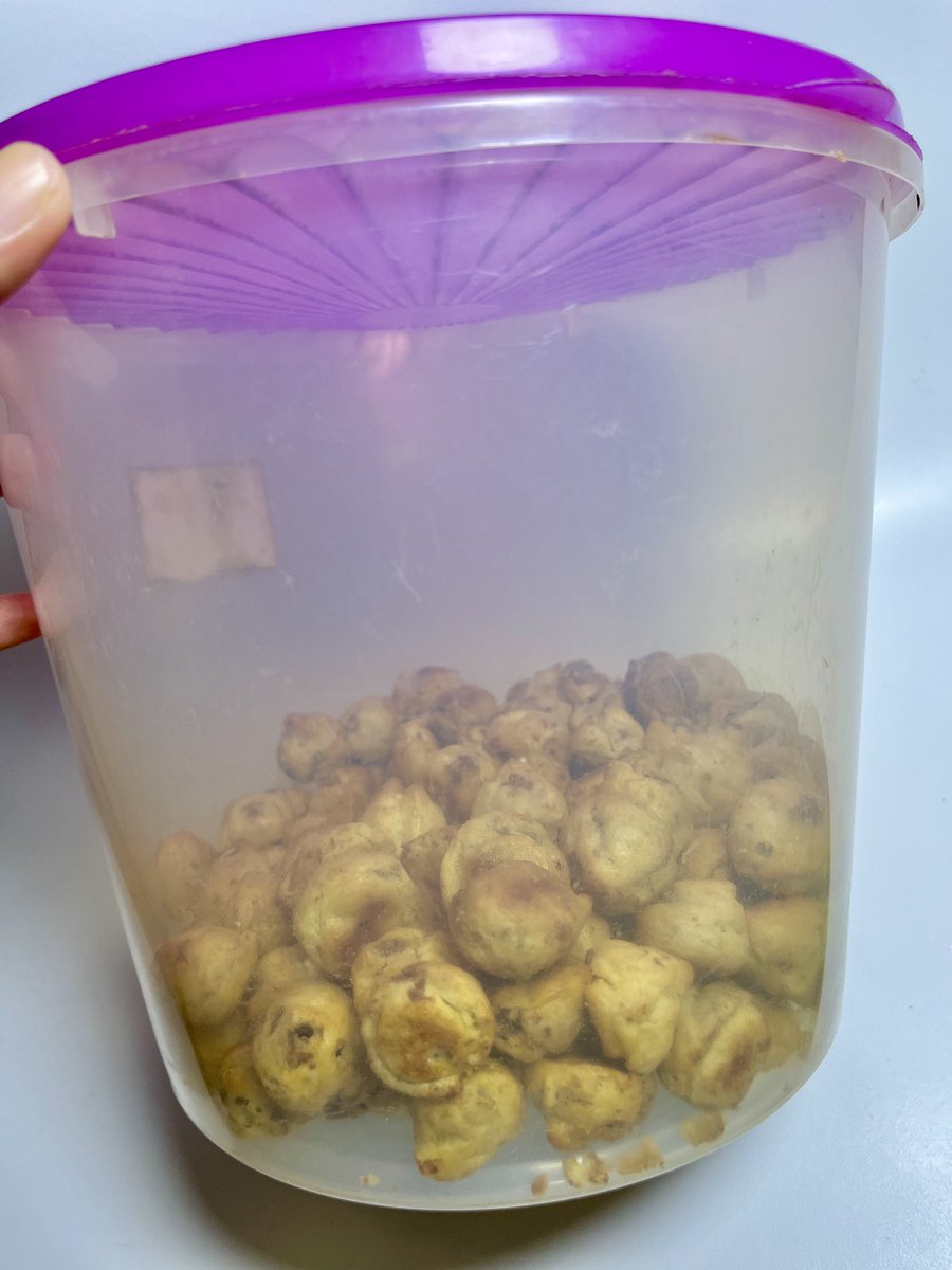 martabakismissu's tweet image. Untuk rasanya ada 2 yaaa, tapi lebih rekomen yang rasa coklat

• Coklat : 
s.shopee.co.id/2qP1ucQnGF
• Keju : 
s.shopee.co.id/30iS6wq5JV

Makin enak kalo makannya ditambahin susu full cream dingin
x.com/i/status/20215…