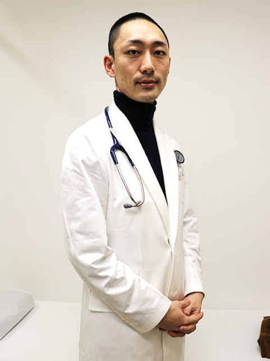 sonnyaonnyanko's tweet photo. 銀座 まいにちクリニック
猫虐待の外道 山本悠太

猫を壁に投げつける
猫を天井に投げつける

猫を布団でくるみ
全体重かけて踏み潰す

ウギャ〰️ああぁ…ウｸﾞｸﾞｸﾞｸﾞ…
猫の苦しむ声を聞きながら
虐待を楽しむ サイコパス
#まいにちクリニック院長山本悠太まいにち猫虐待 https://t.co/rEMYDNKioK
