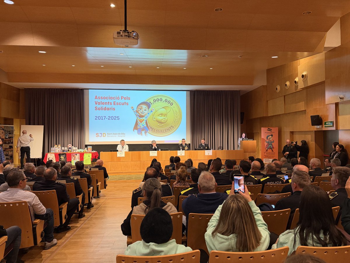 ICATTarragona's tweet photo. Ahir vam tenir l'immens honor d'assistir ahir a l’acte organitzat per l’Associació #PelsValents, celebrat a l’Hospital Sant Joan de Déu 

https://t.co/x4FwoDCdIz https://t.co/jckFG4VmM3