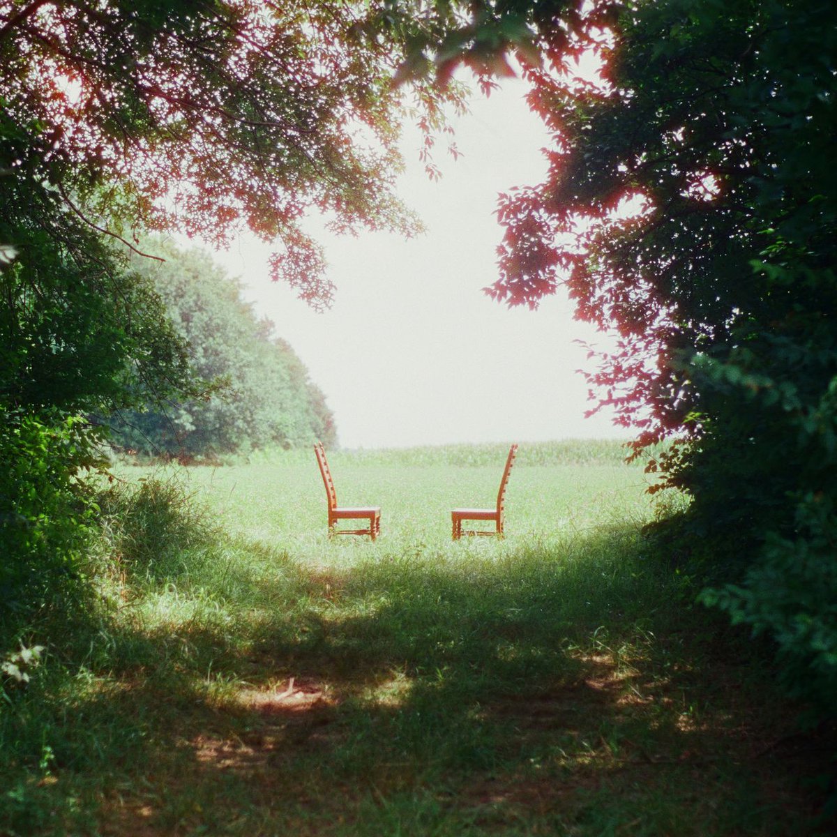 JackieDownTLine's tweet photo. Esta semana em repeat o folk/rock dos Ratboys, com 'Singin' to an Empty Chair' e o caos dos anglo-franceses Mandy, Indiana em 'Urgh'.

#NowPlaying
#NewMusic https://t.co/N35VKDN2Sf
