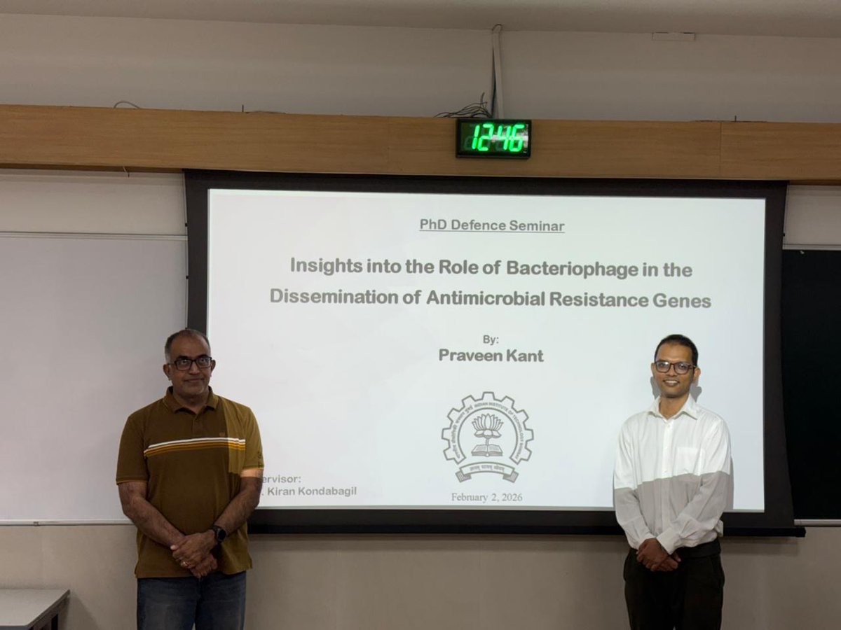 BsbeIitb's tweet photo. @p_kant defended his PhD thesis on "Insights into the Role of Bacteriophages in the Dissemination of Antimicrobial Resistance Genes". Many congratulations to Praveen and his thesis advisor @KiranKondabagil! #theBSBEgrad @iitbombay (1/3) https://t.co/bm4umddVwC