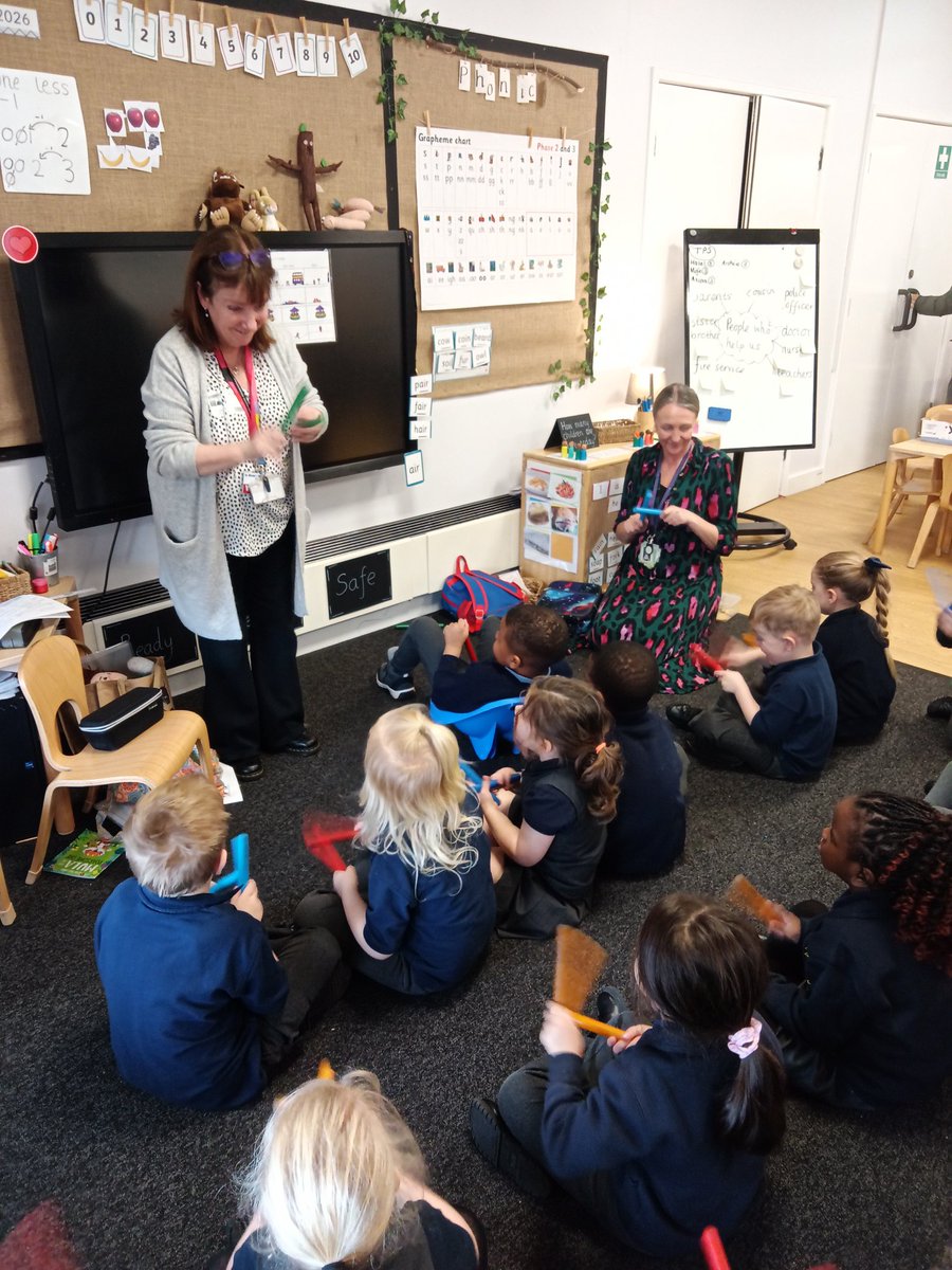 Miss Taylor tweet media