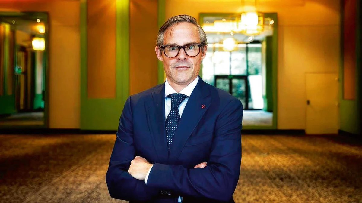 ▶️ #LosTitulares

“Ayer Gastón Tealdi habló con Foster Gillett. Si no quiere seguir que no siga, pero que se haga cargo de las deudas que generó”.

“La situación económica es muy complicada, pero Rampla va a competir. Necesitamos U$S 600.000 para jugar”.

🗣️ Gabriel Kouyoumdjian