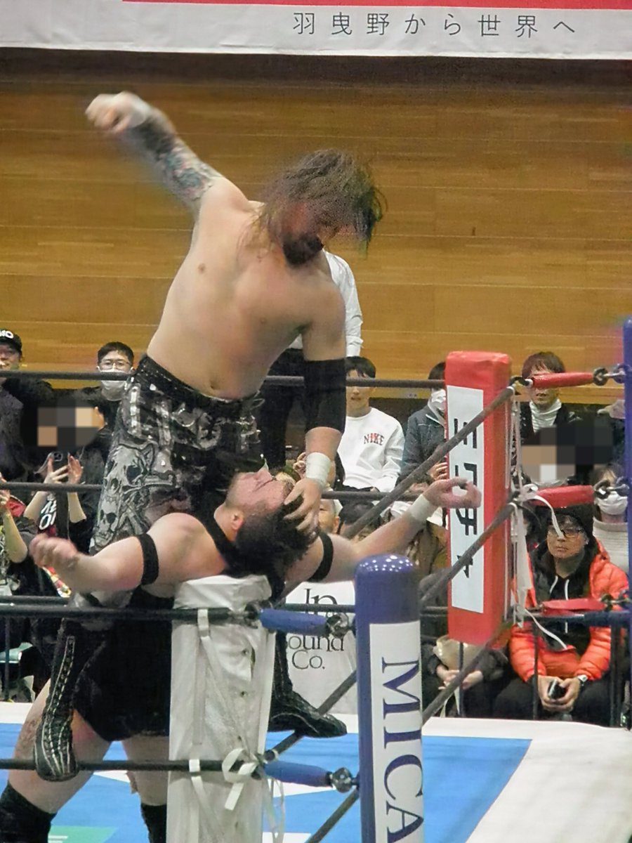 T43119T's tweet photo. 2026 2.7
新日本プロレスリング
タケダハムはびきのコロシアム
デビッドフィンレー選手
外道選手
#njwp
#njnbg
#デビッドフィンレー 選手
#外道 選手 https://t.co/OnPdPmGK1H