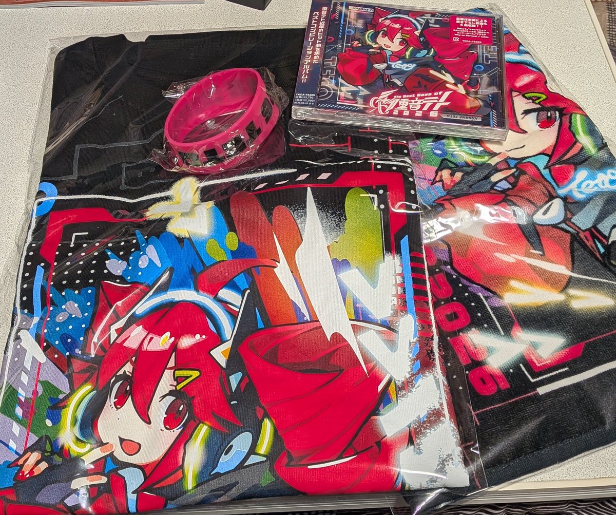 家帰ったら届いてたーー!!! ………本当なら週末にこのシャツ着てラバー