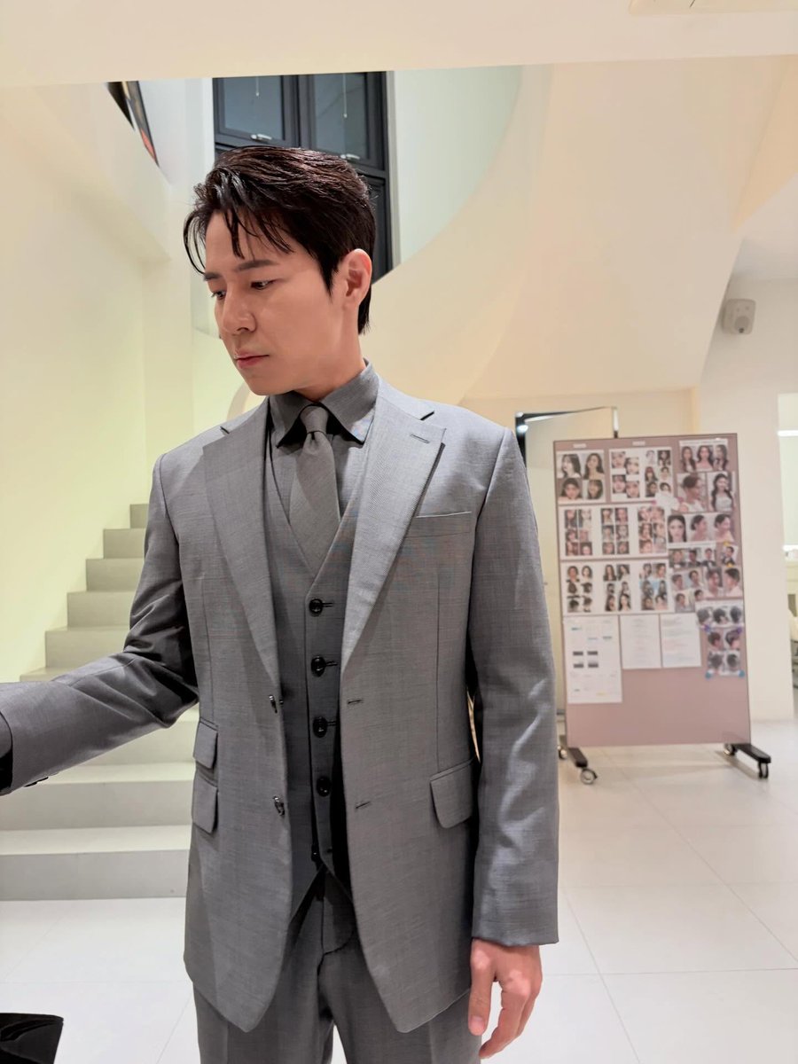 Repost from IG @rollingjay_one
#이규형배우님