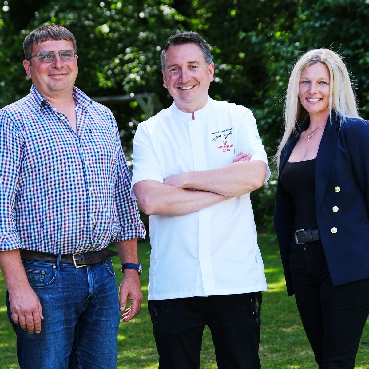pipeandglass's tweet photo. During this season we've been proud to showcase Yorkshire rhubarb on our menus and love working with fantastic producers such as @rhubarbrobert

#pipeandglass #michelinstar #yorkshirerhubarb #rhubarbtriangle #forcedrhubarb #rhubarbrobert #onthemenu https://t.co/Q9KzveCwOA