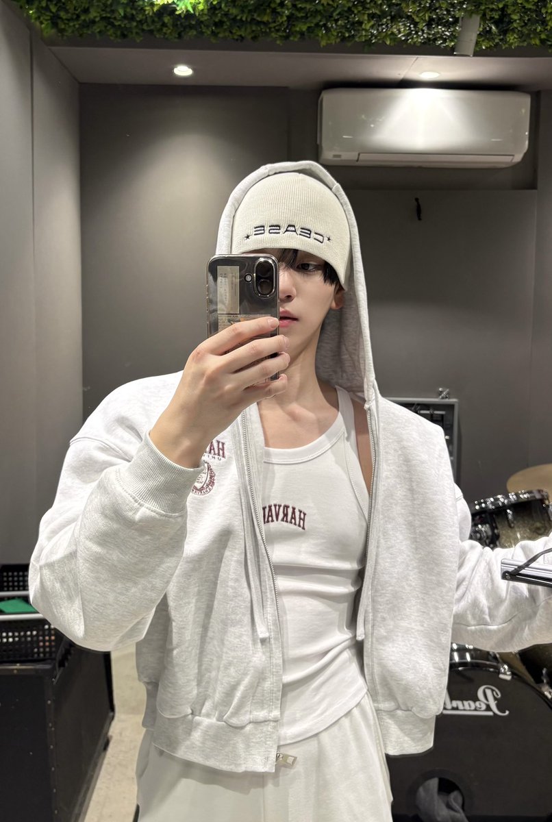 qjdjtwmt's tweet photo. 🥁 https://t.co/zAPlATXKCS