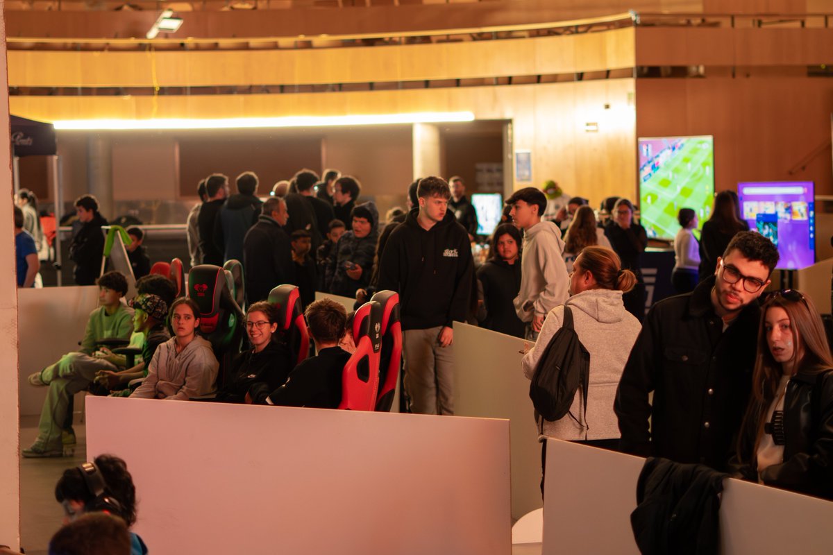 🔥 Demà publicarem totes les fotografies de Lo Ranxo de Ponts – Ara Digital al nostre perfil de Flickr!

Per fer-vos l’espera més lleugera… aquí teniu un petit tastet 📸✨

Estigueu atents! 👀