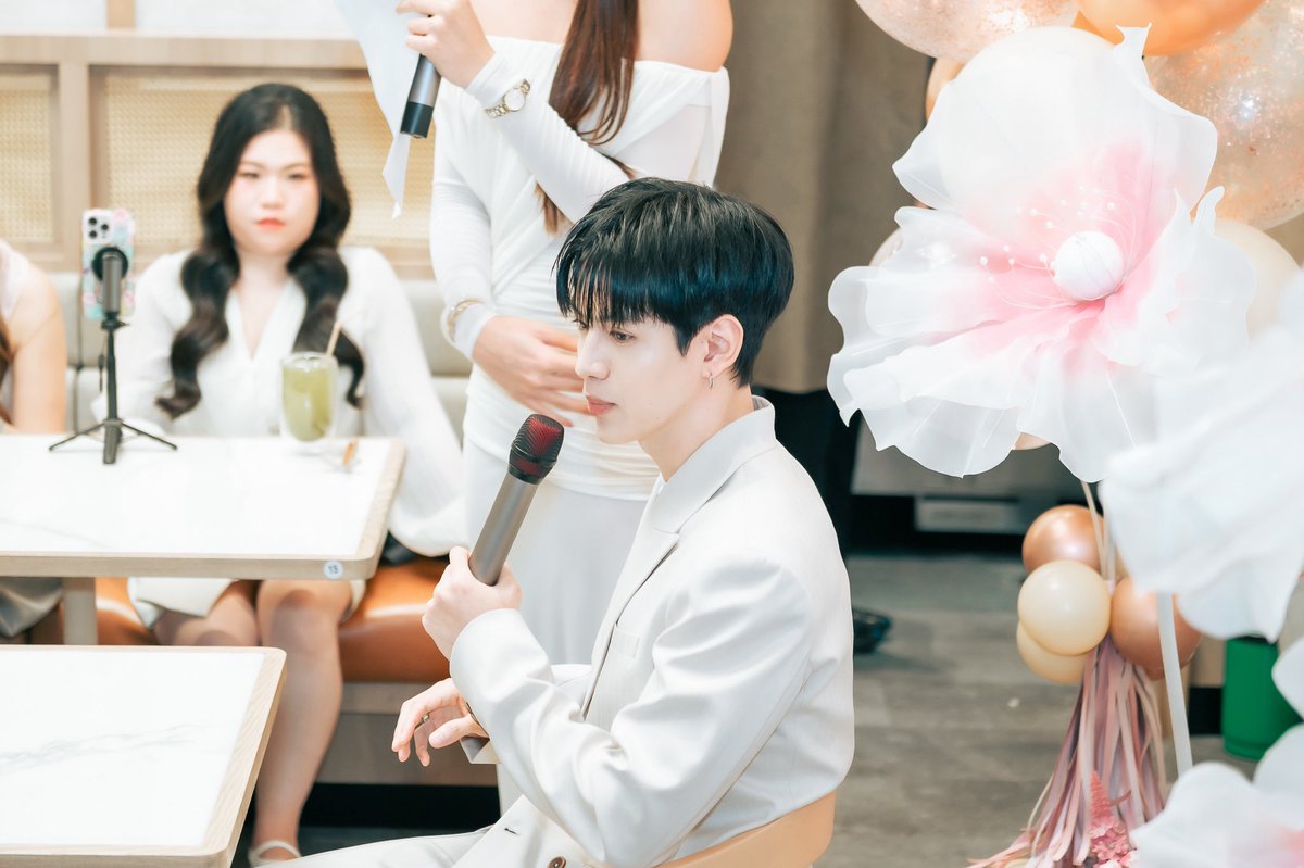 โมเมนต์สุดฟินพร้อมเสิร์ฟแล้วค่า 👀โดนตกเต็มๆ

แอดมินขอสมัครเป็นมัมหมีอีกคนได้ไหมคะเนี่ย 🥹✨

#LABXClinic #FilmThanapat #FeelWithFilm #ฟิล์มธนภัทร #โบอเมริกา  #LABXReview #FriendofLABX #thebeautiverse