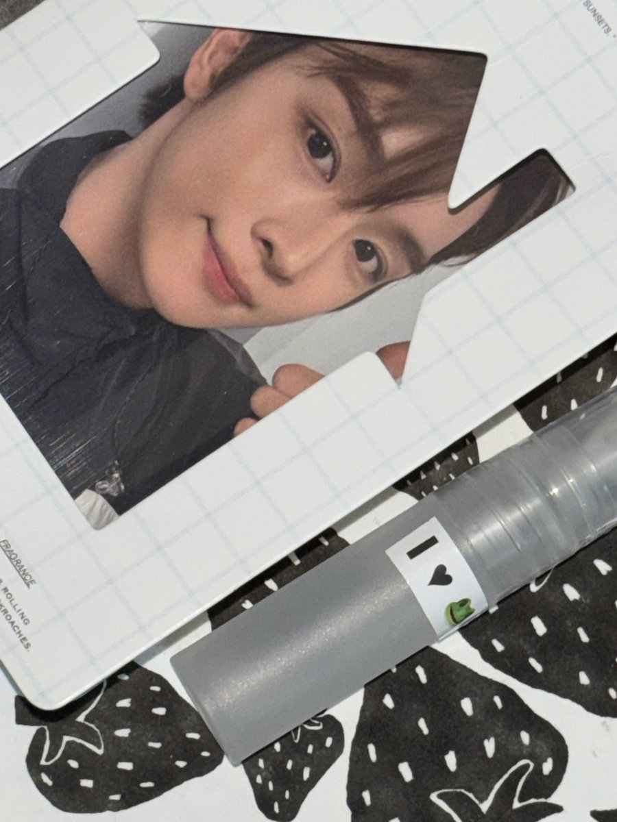 떵찬이 향이랑 
포카랑 같이 드려야지 .. 🧡