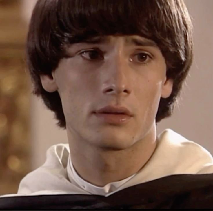 bloodonacross's tweet image. hear me out...aemon targaryen at the citadel