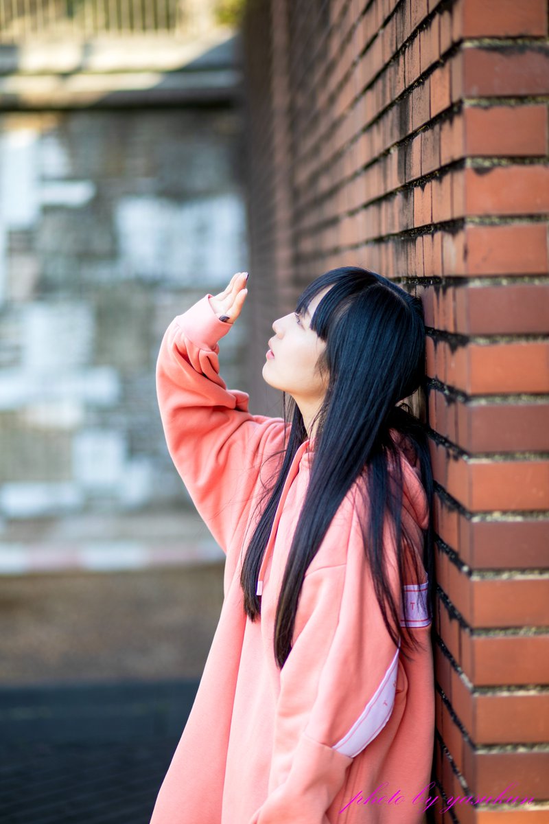 まじゅさん　
「それでね」　
#ポートレート　#portrait