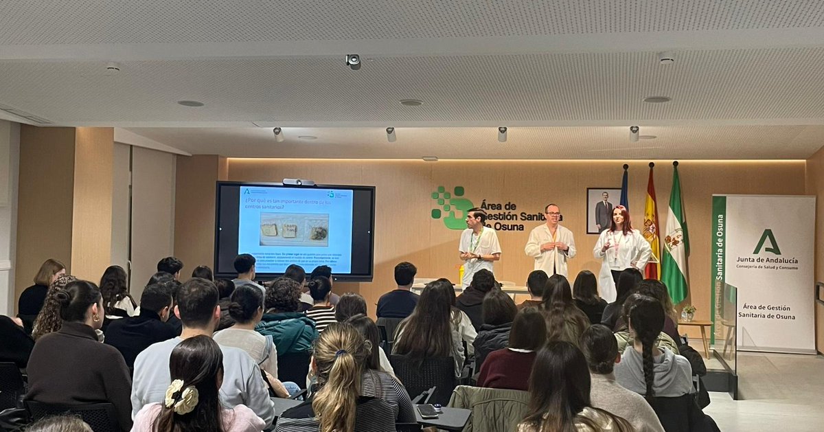 euosuna's tweet image. 🏥💙 El alumnado de 2º de Enfermería de la EUO inicia el Practicum I en el Área Sanitaria de Osuna.

Agradecemos al Área de Formación y a Medicina Preventiva por su apoyo en esta etapa clave para su desarrollo profesional.

#EUO #Enfermería #Practicum #FormaciónSanitaria